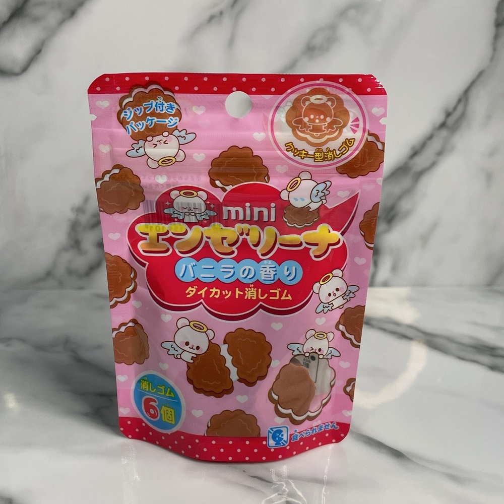 🥠 SALE 3/$10 NEW Mini Biscuit Erasers (6 Pieces)